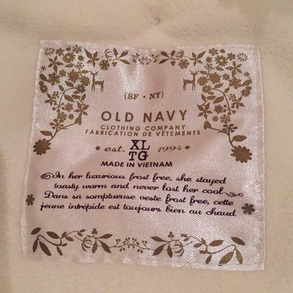 Kid’s Old Navy Puffer Vest - Picture 5 of 6